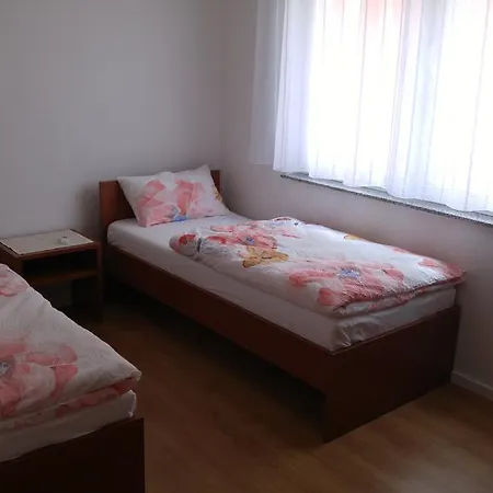 Pensjonat Zimmervermietung Im Zentrum Waiblingens *